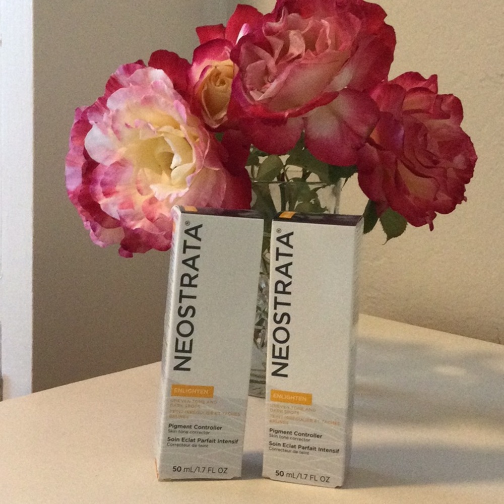 Neostrata Enlighten Pigment Controller. Two tubes, each 1.7 fl oz.